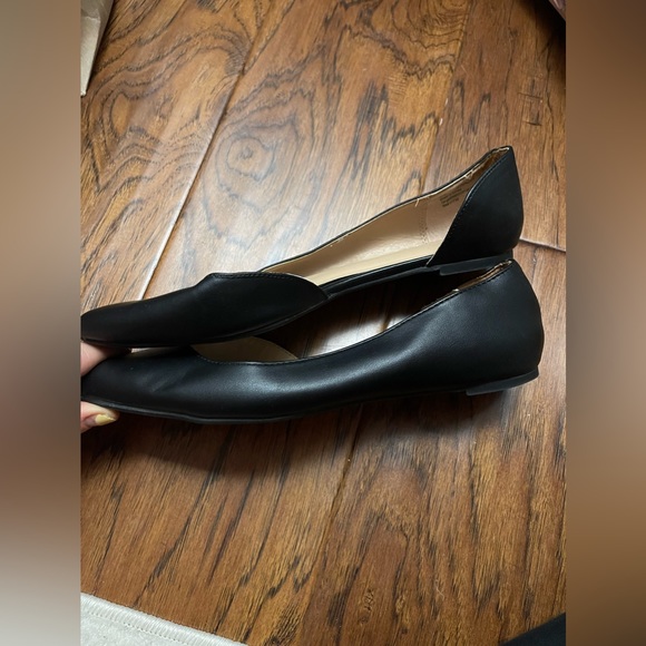 Black flats - Picture 3 of 4